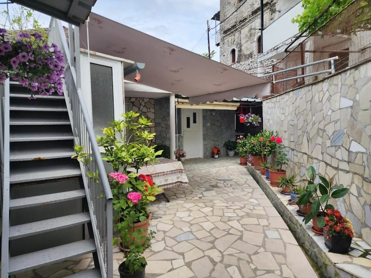 Sebastian Guesthouse Αργυρόκαστρο Διαμέρισμα